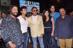 Sonu Nigam, Leslie Lewis, Gulshan Grover, Amrita Raichand,Roop Kumar Rathod at Baat Bann Gayi music launch in Hard Rock, Mumbai on 19th Sept 2013 (65).JPG